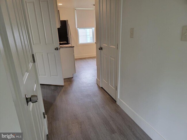 Building Photo - 133 Alice Ann St