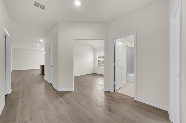 Building Photo - 2044 Hearn Dr