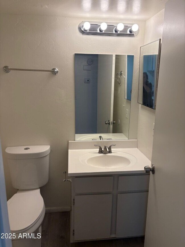 Building Photo - 610 S Granite St