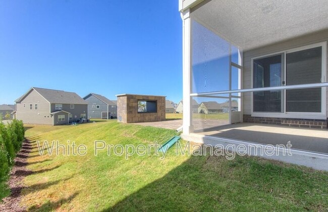 Building Photo - 1043 Winnett Dr