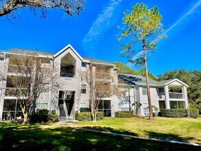 Building Photo - Beautiful 1 bed 1 bath condo in pristine location in Lake Mary