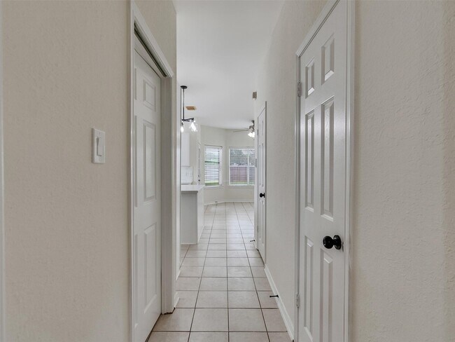 Building Photo - 4510 Chestnut Meadow Dr