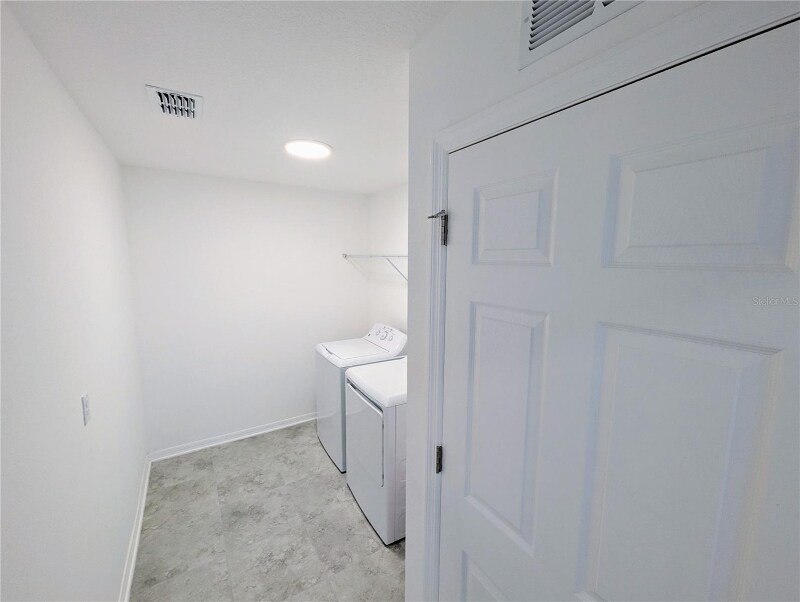 Building Photo - 2944 Autumn Rock Dr