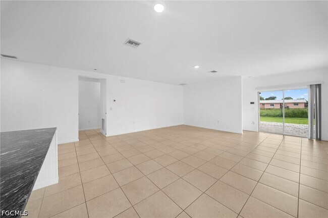 Building Photo - 10464 Canal Brook Ln