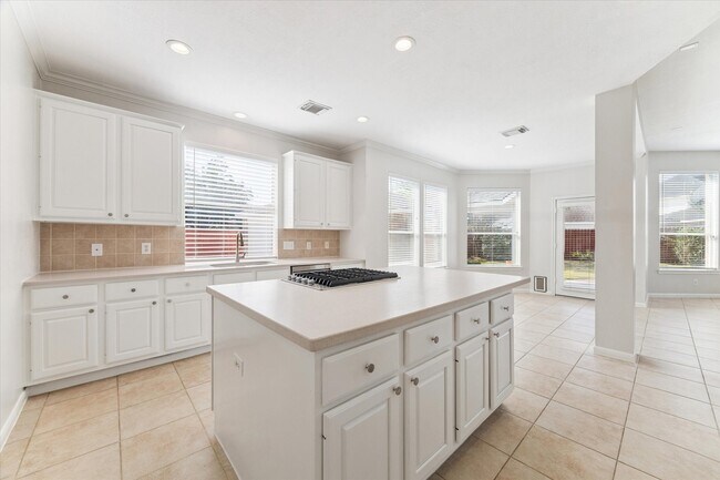 Building Photo - 12019 Costa Del Rey Ct