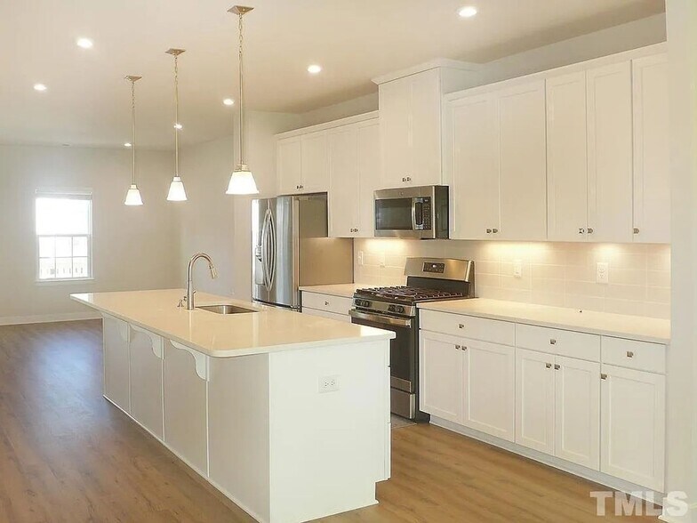 Building Photo - 137 Callowhill Ln