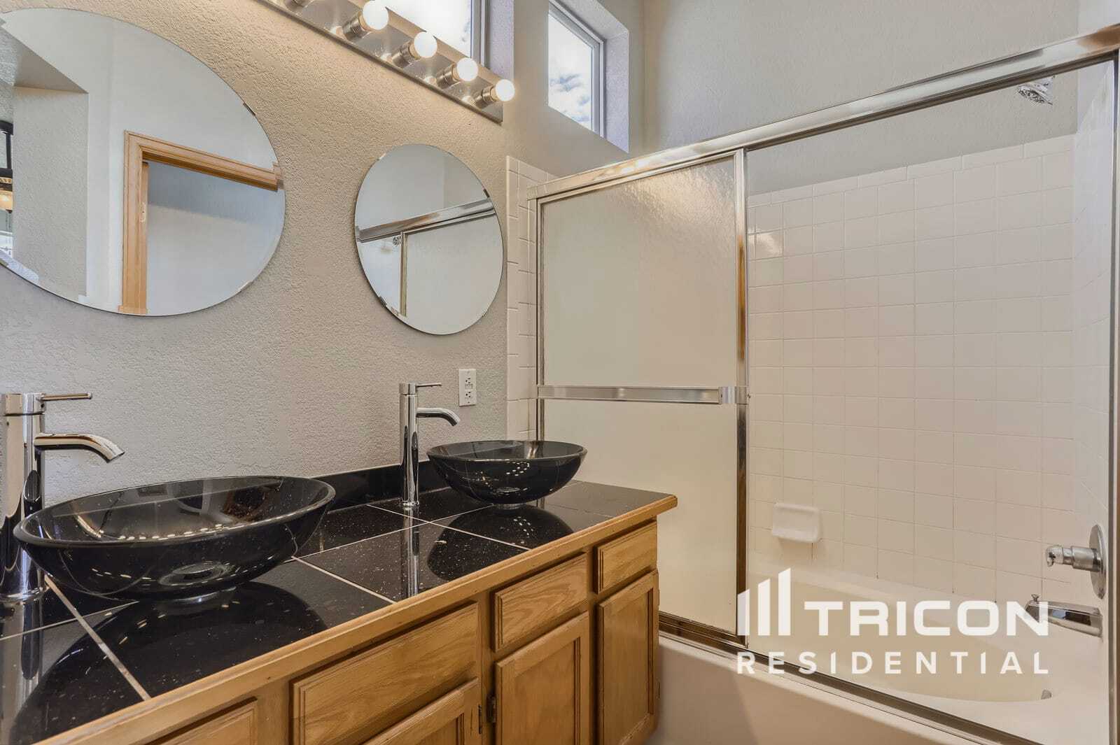 Building Photo - 8852 Clover Meadow Ln