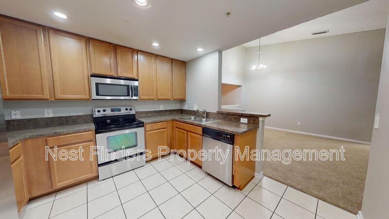 Building Photo - 7063 Deer Lodge Cir