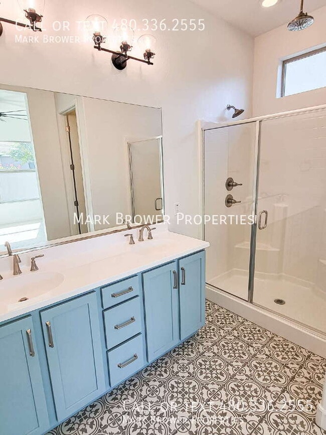 Building Photo - 565 W Glacier Bay Dr