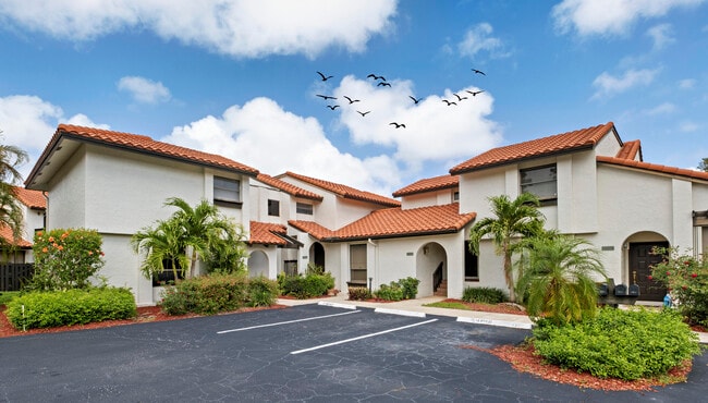 Building Photo - 5887 Fox Hollow Dr