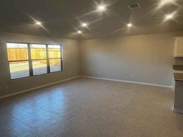 Building Photo - 552 Meadow Run Dr
