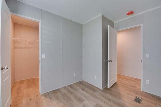 Building Photo - 315 Broadmore Dr