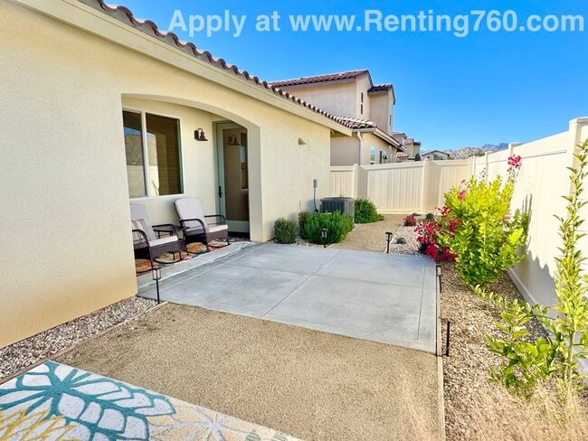 Building Photo - Picturesque Home In 55+ Desert Vista Community!