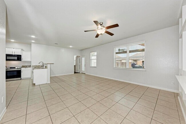 Building Photo - 13812 Nelson Houser St