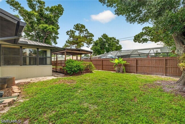 Building Photo - 18185 Hilda Dr