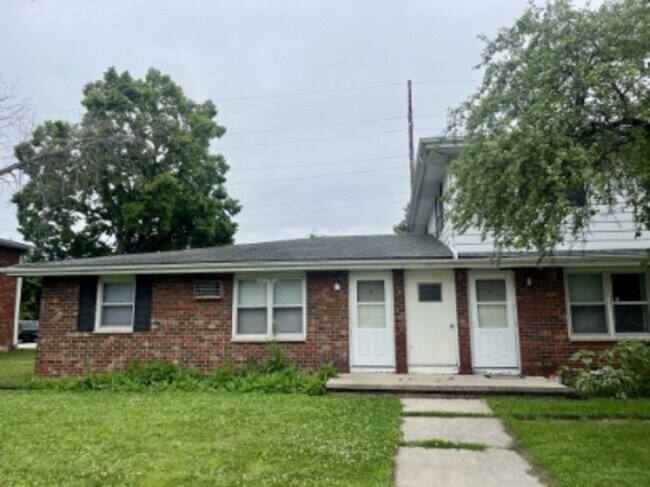 Building Photo - 523 Spinnaker Ln