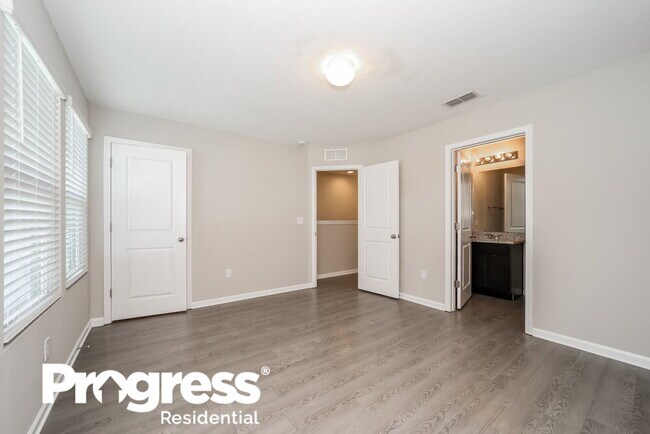Building Photo - 12717 Camden Crossing Dr