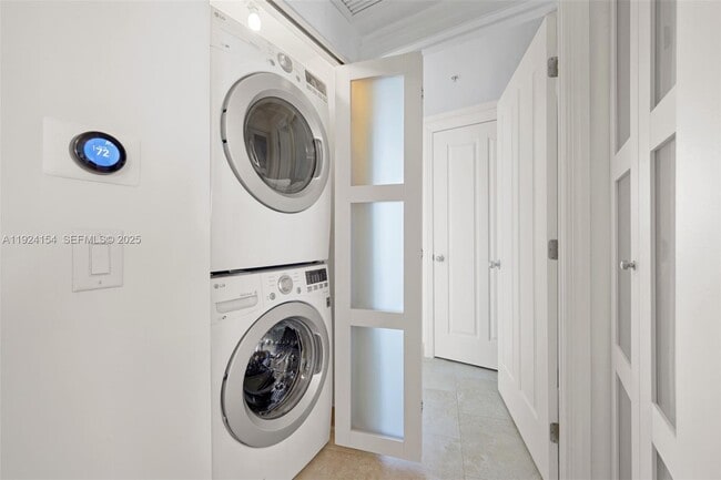 Building Photo - 3370 Hidden Bay Dr