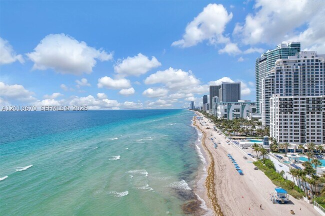 Building Photo - 3001 S Ocean Dr