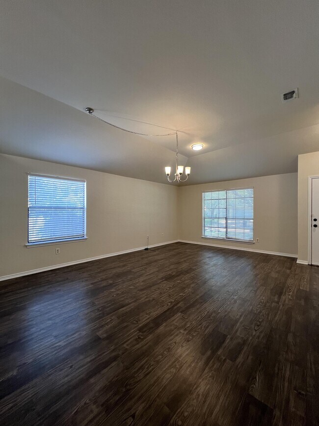 Building Photo - 3701 Habersham