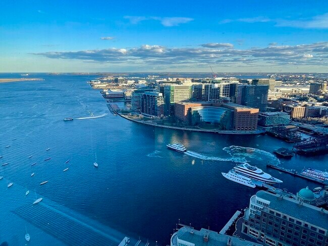 Building Photo - 85 E India Row