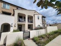 Building Photo - 909 Santa Fe Ave