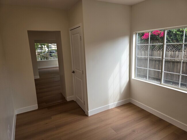 Building Photo - 6703 Cedros Ave