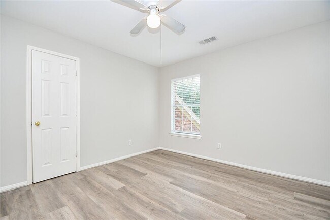 Building Photo - 5523 Poundstone Ct