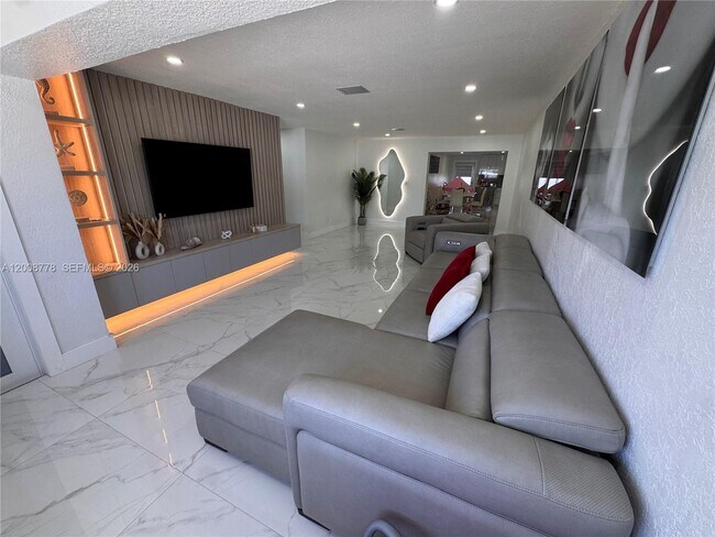 Building Photo - 10412 SW 173rd St