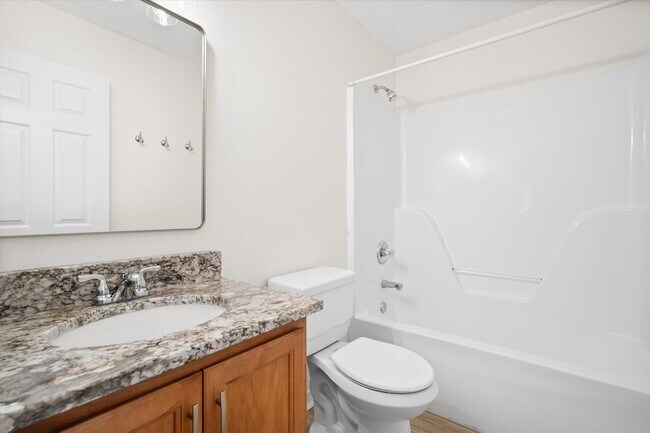 Building Photo - HEART OF DAPHNE LISTING!