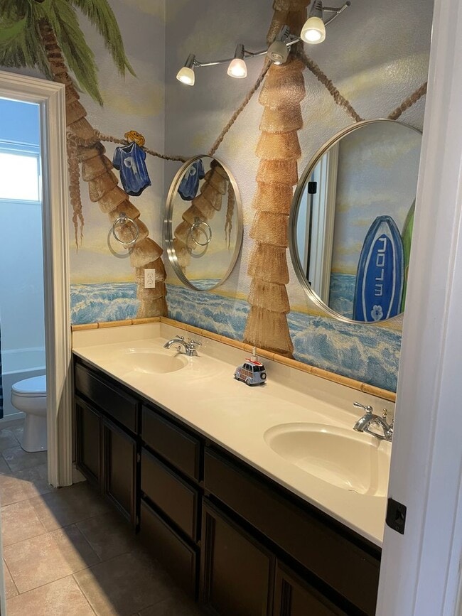 Building Photo - BEAUTIFUL 2-STORY HOME WITH POOL & 3 CAR GARAGE IN ROCKLIN!