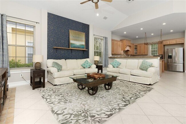 Building Photo - 216 Eastpark Dr