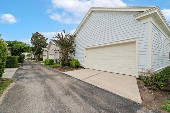 Building Photo - 5362 Chatas Ln