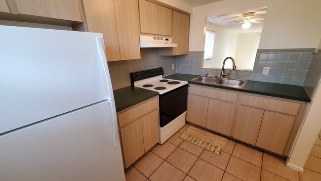 Building Photo - 5416 Reef Dr