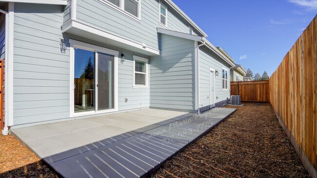 Building Photo - 542 Trisha Ln