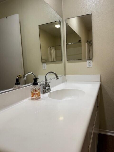 Building Photo - 82596 Lincoln Dr