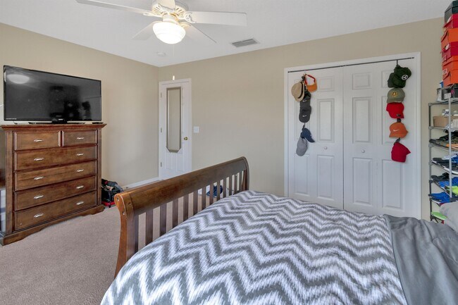 Building Photo - 5145 Marbella Isle Dr