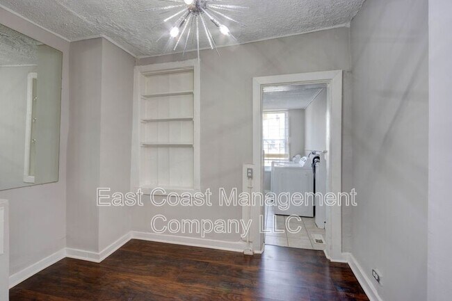 Building Photo - 1822 McHenry St