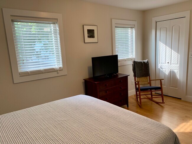 Building Photo - 220 Veranda St