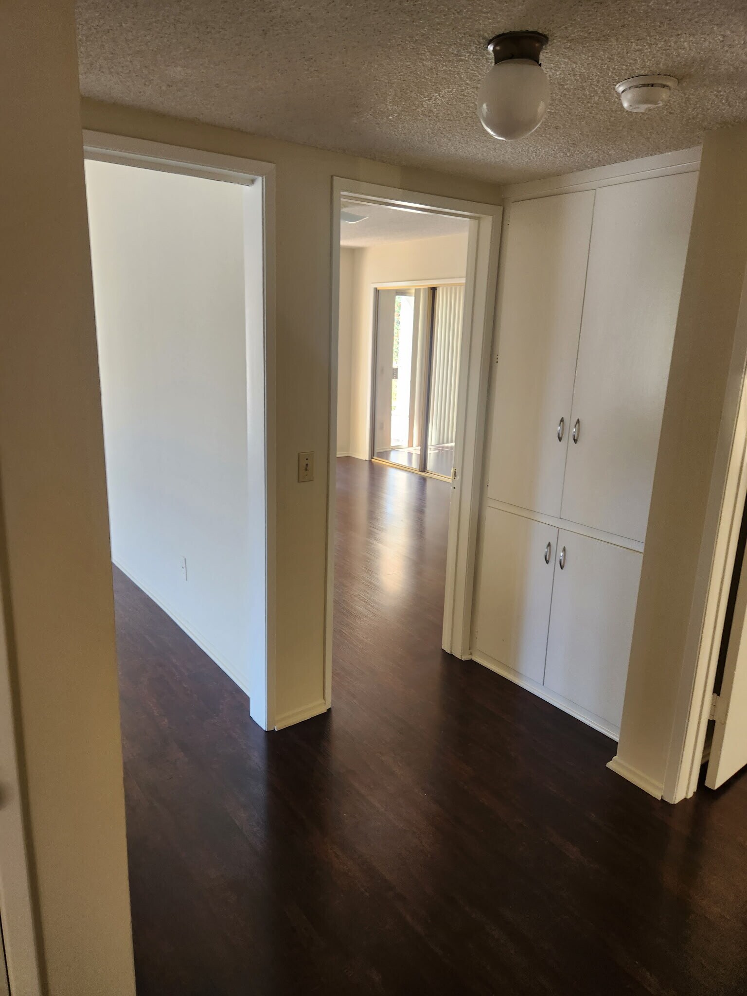 Building Photo - 1326 N Central Ave