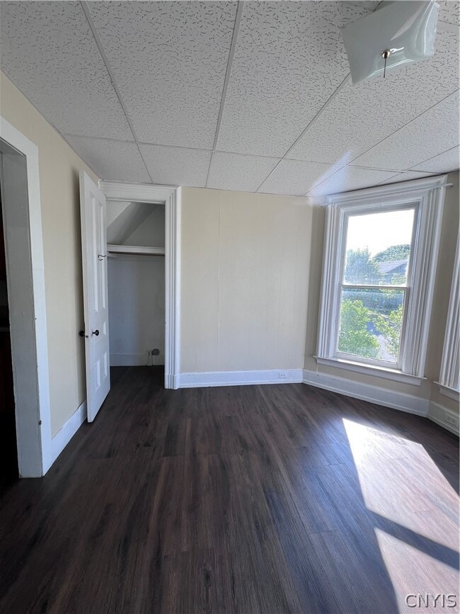 Building Photo - 146 E 2nd St