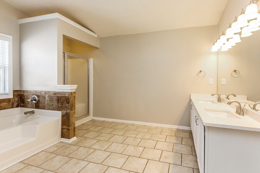 Building Photo - 1535 Brooks Pointe Ct
