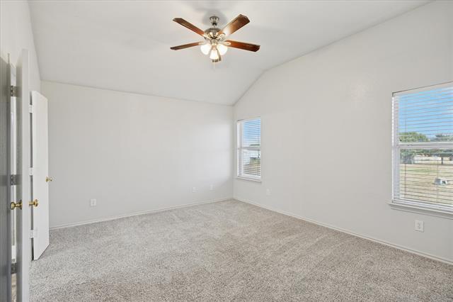 Building Photo - 1008 Chestnut Dr