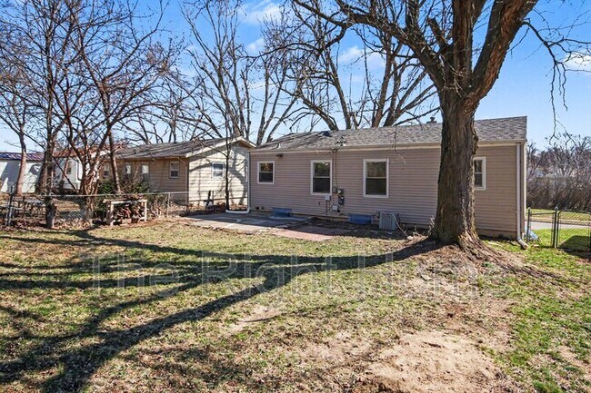 Building Photo - 1606 Cole Creek Dr