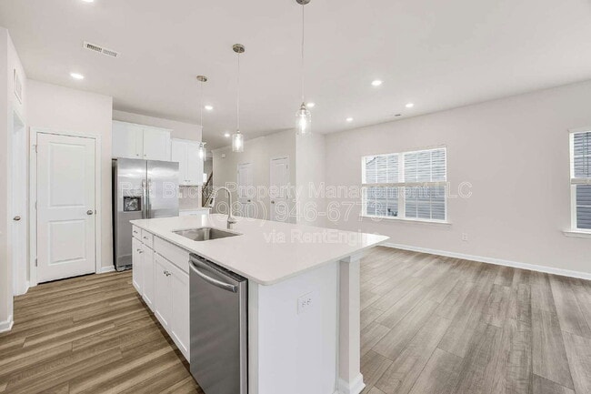 Building Photo - 14023 Turncloak Dr