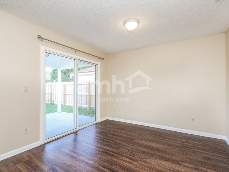 Building Photo - 96036 Starlight Ln