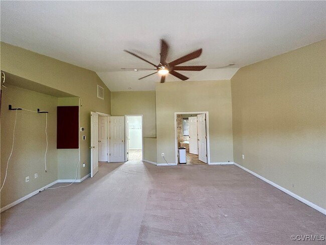 Building Photo - 21 Chadwick Dr