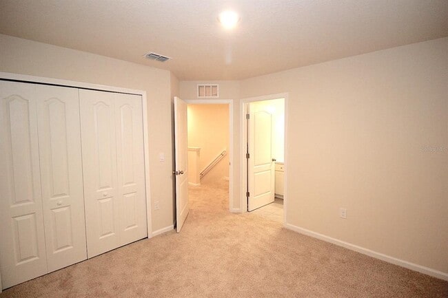 Building Photo - 121 Redbud Rd