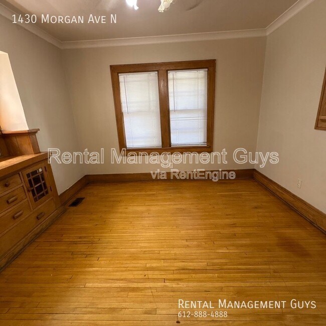 Building Photo - 1430 N Morgan Ave