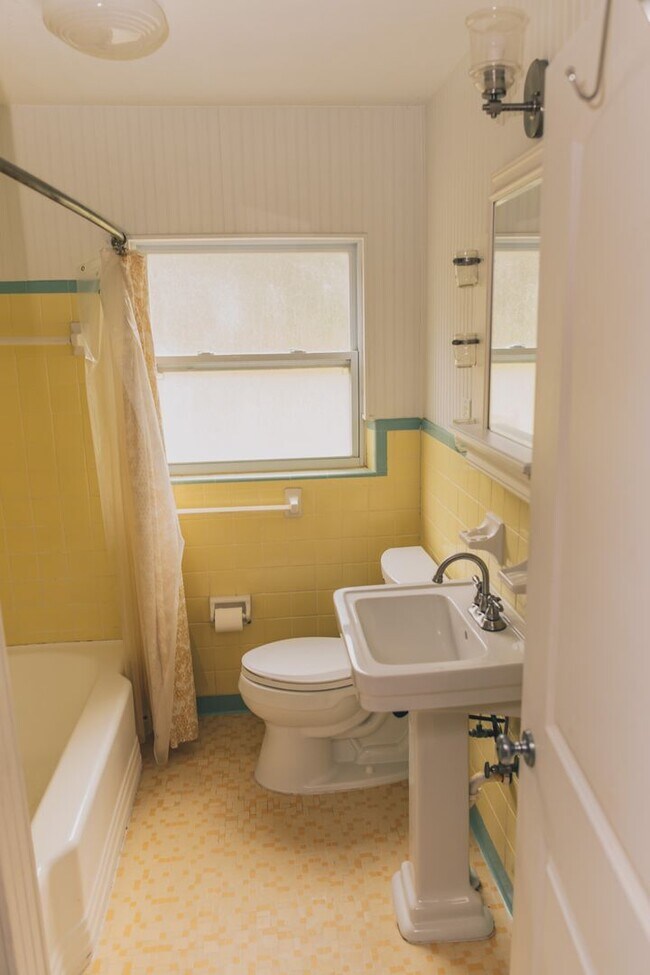 Building Photo - 54038 Chick Way